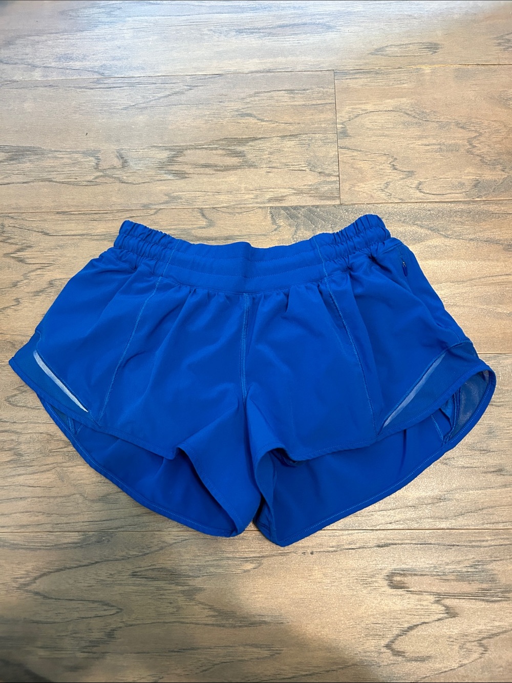 Royal Blue Lululemon Hotty Hot Low-Rise Lined Shorts 2.5" size 6
